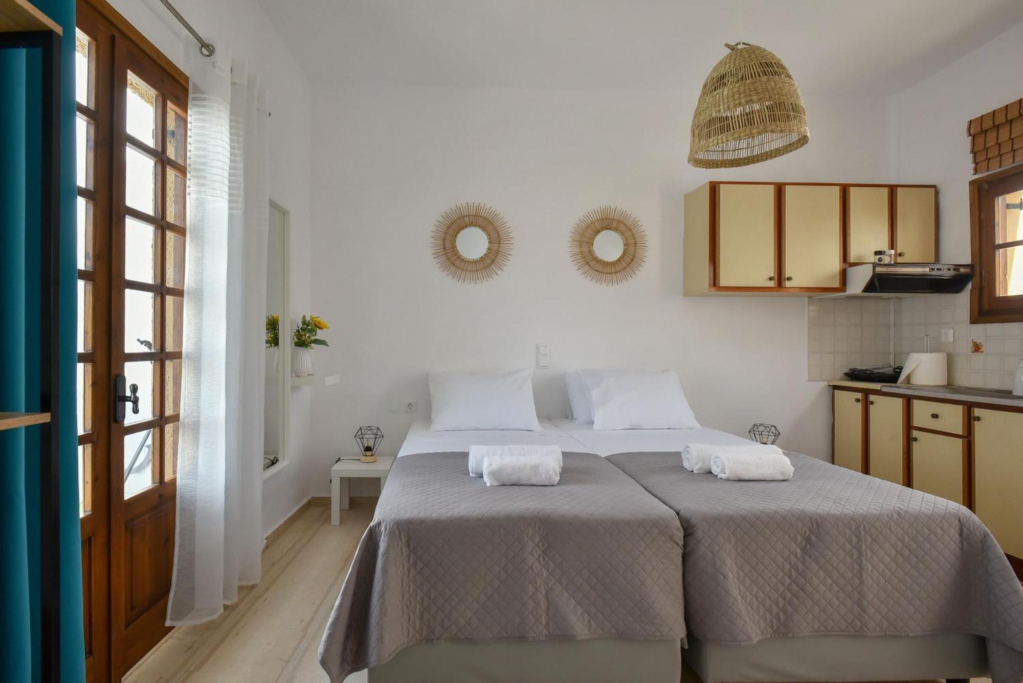Eva Studios & Apartments Agia Pelagia  Exterior foto